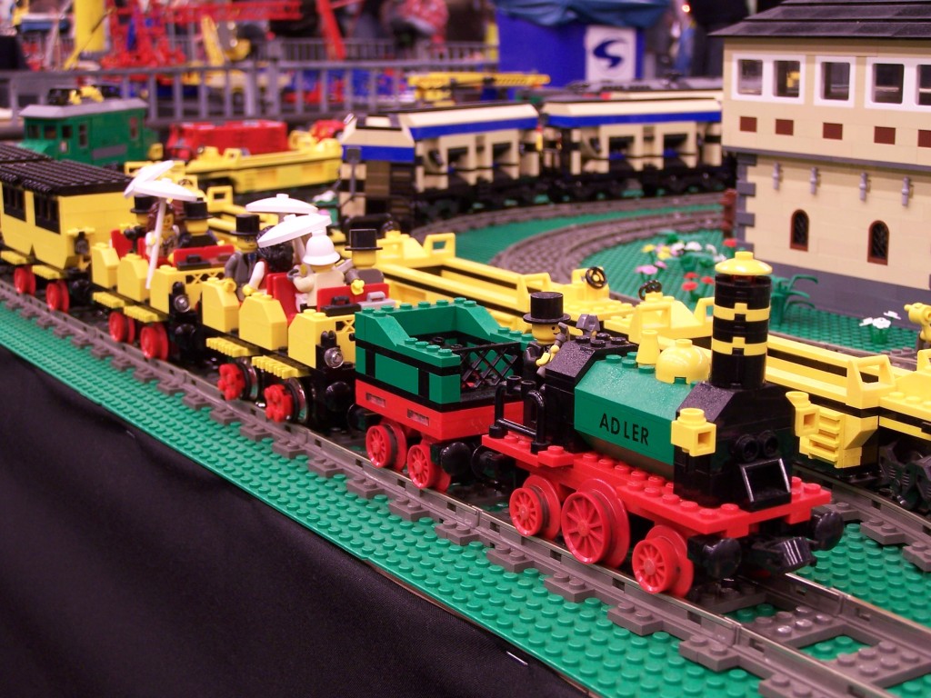 lego-world-2009-491-moc-trains.jpg