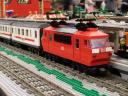 lego-world-2009-500-moc-trains.jpg