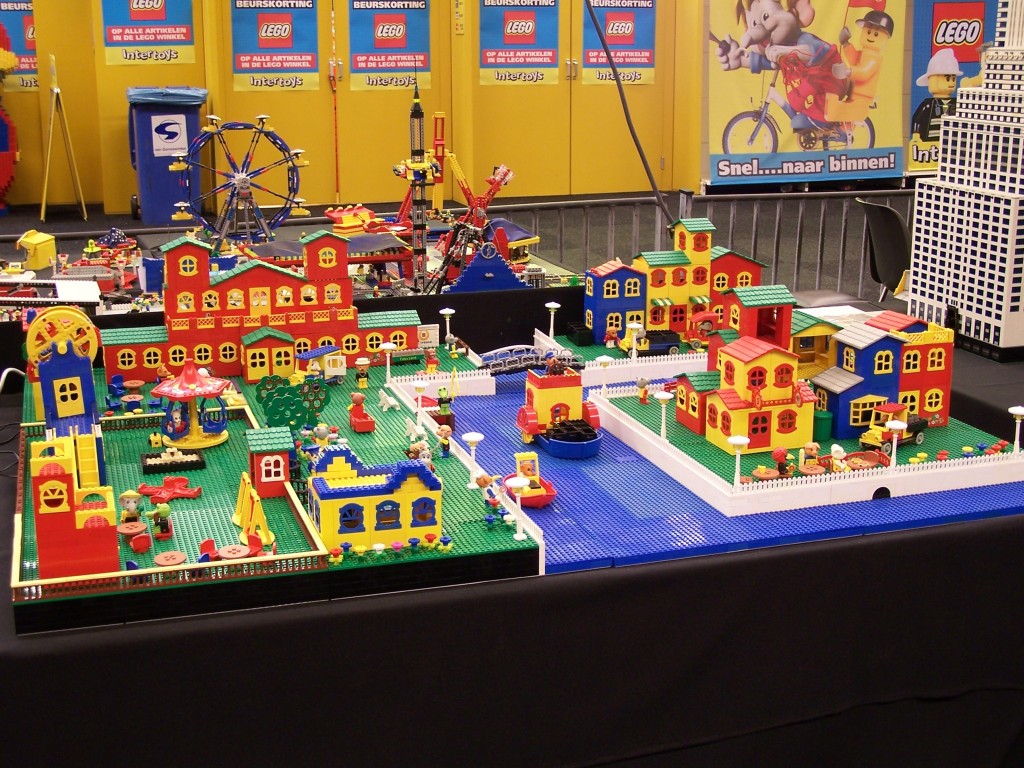 lego-world-2009-086-moc.jpg