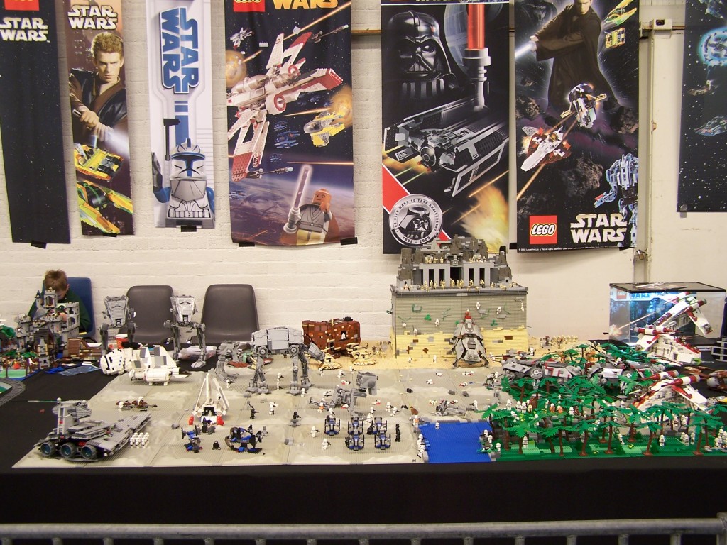 lego-world-2009-100-moc.jpg