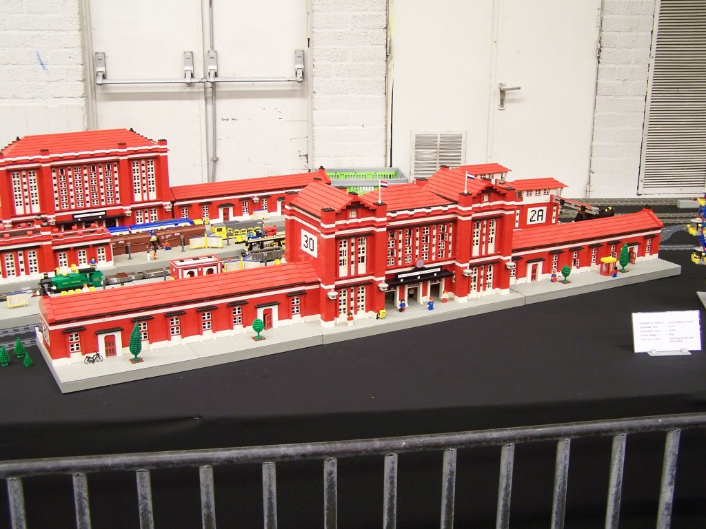 lego-world-2009-154-moc.jpg