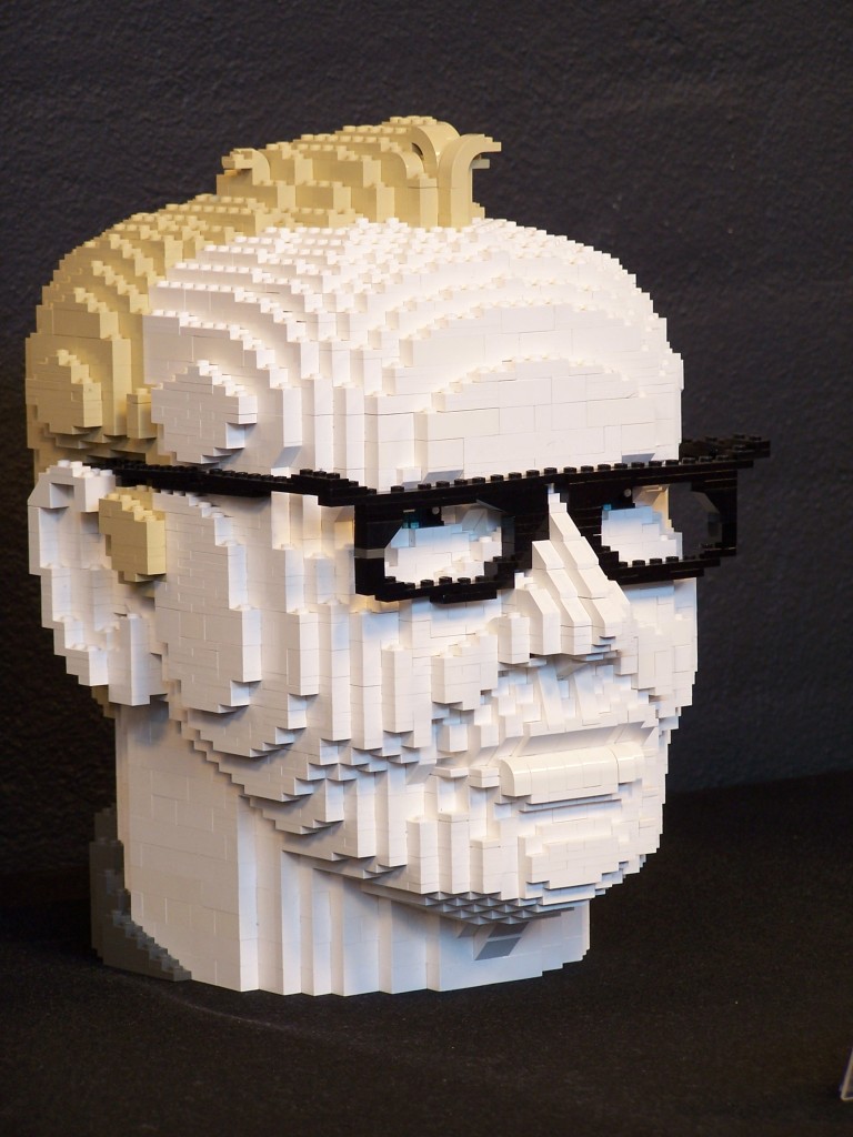 lego-world-2009-449-heads.jpg