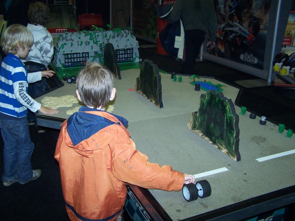 lego-world-2009-523-other-models.jpg