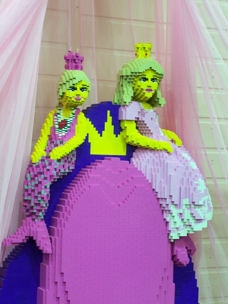 lego-world-2009-528-other-models.jpg
