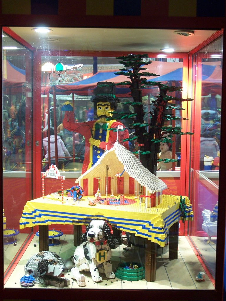 lego-world-2009-546-other-models.jpg