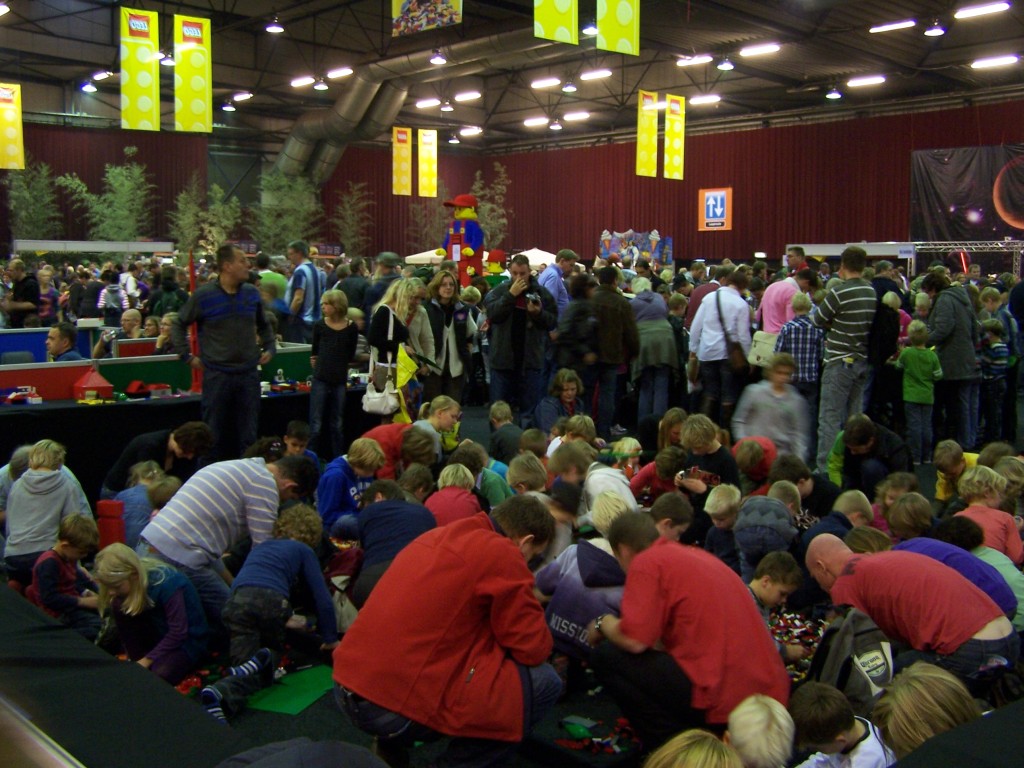 lego-world-2009-560-other-models.jpg