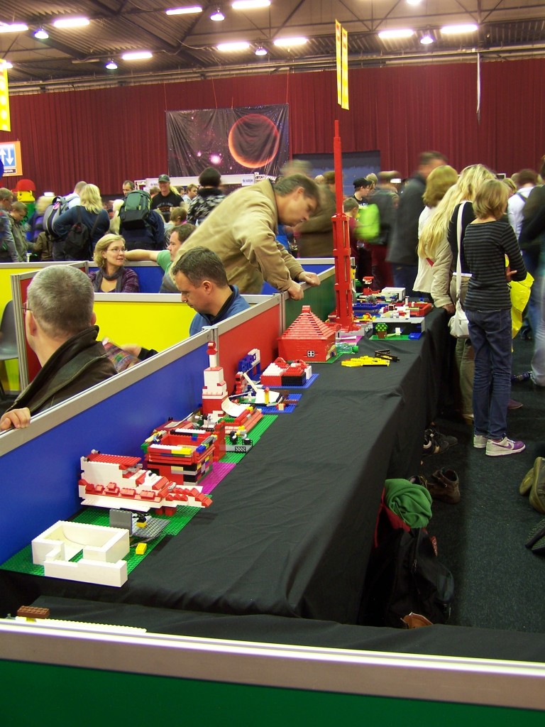 lego-world-2009-563-other-models.jpg