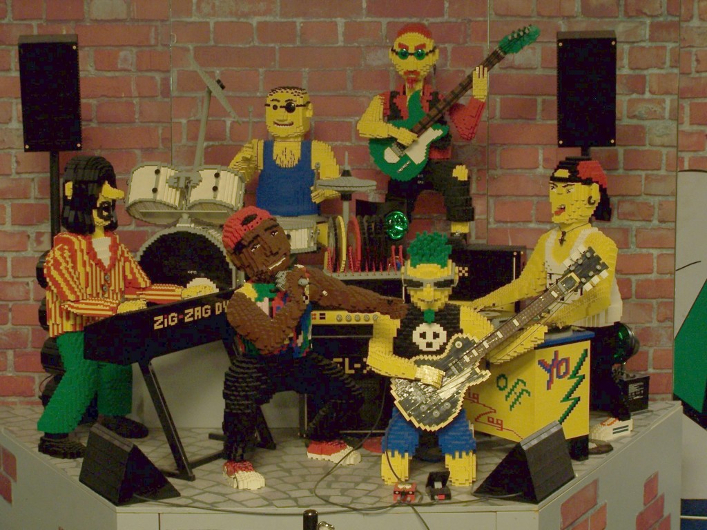 lego-world-2009-585-other-models.jpg