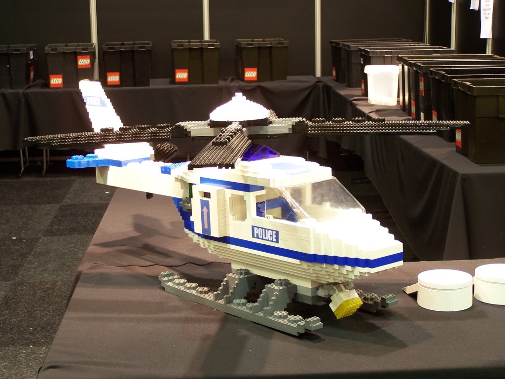 lego-world-2009-592-other-models.jpg