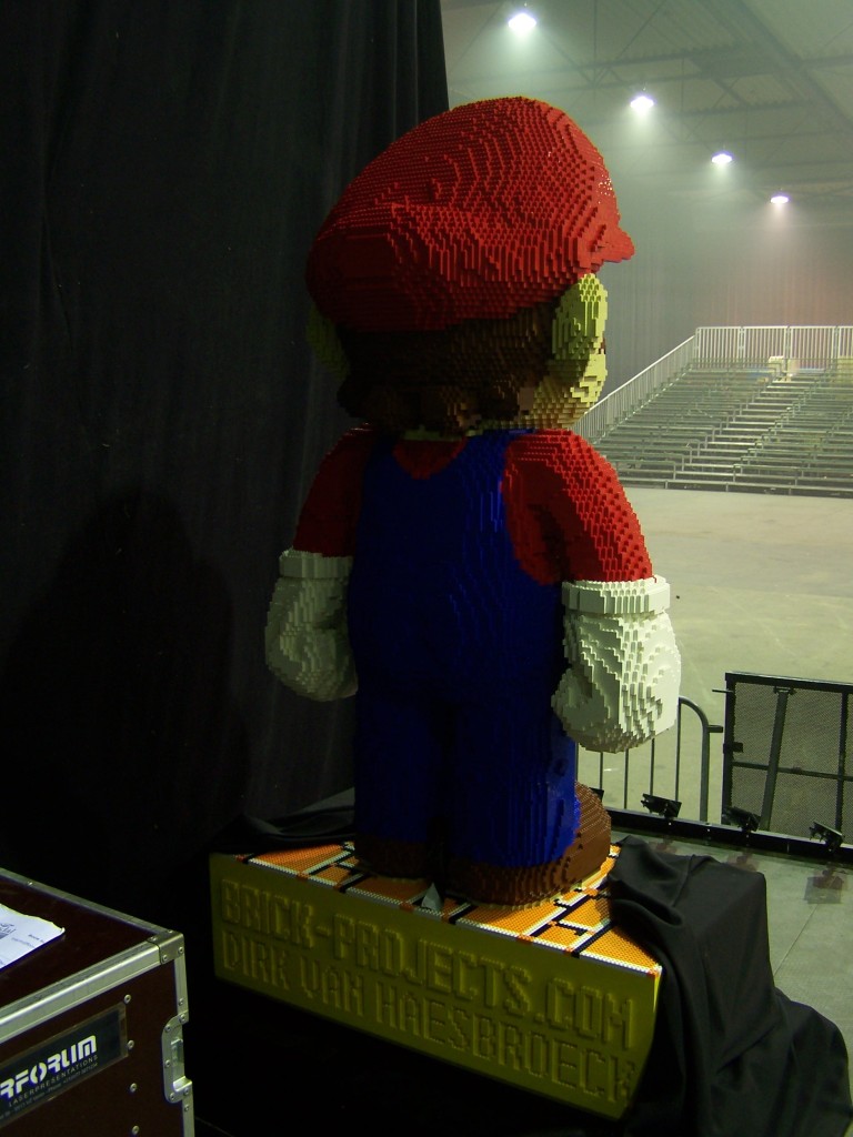 lego-world-2009-622-mario.jpg