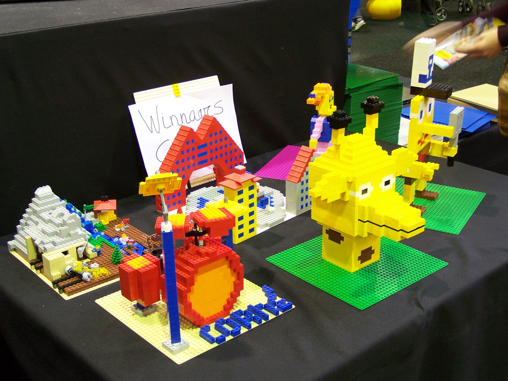 lego-world-2010-buildcorner-019.jpg