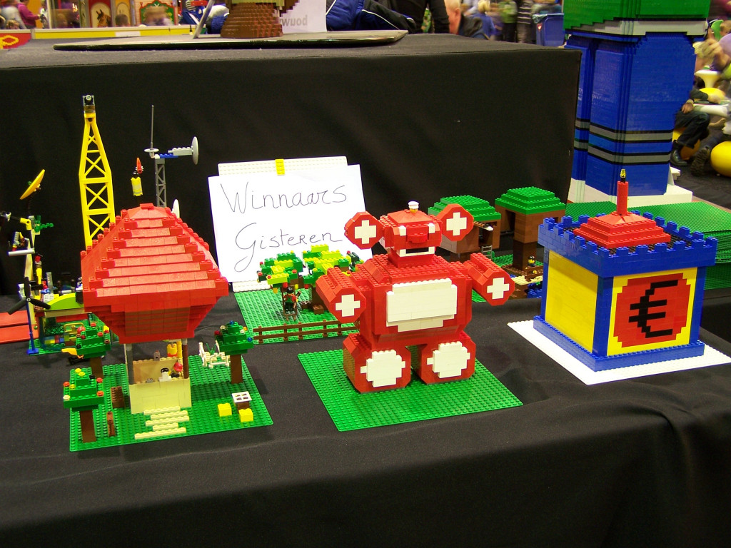 lego-world-2010-buildcorner-026.jpg