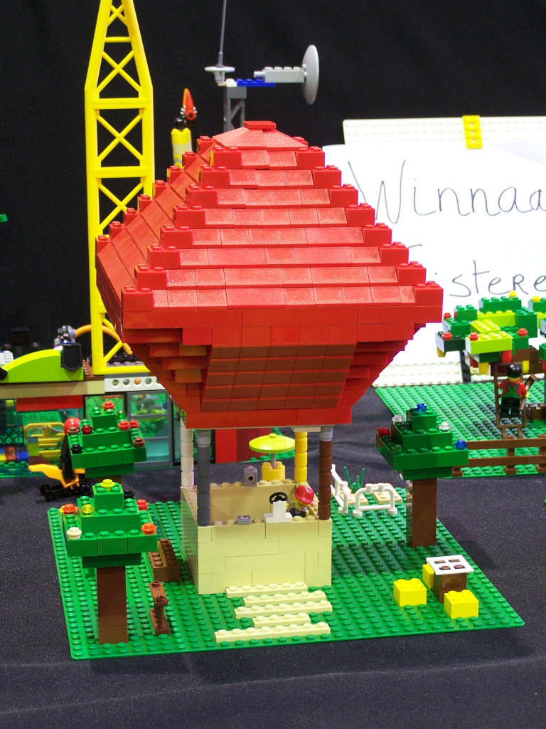 lego-world-2010-buildcorner-027.jpg