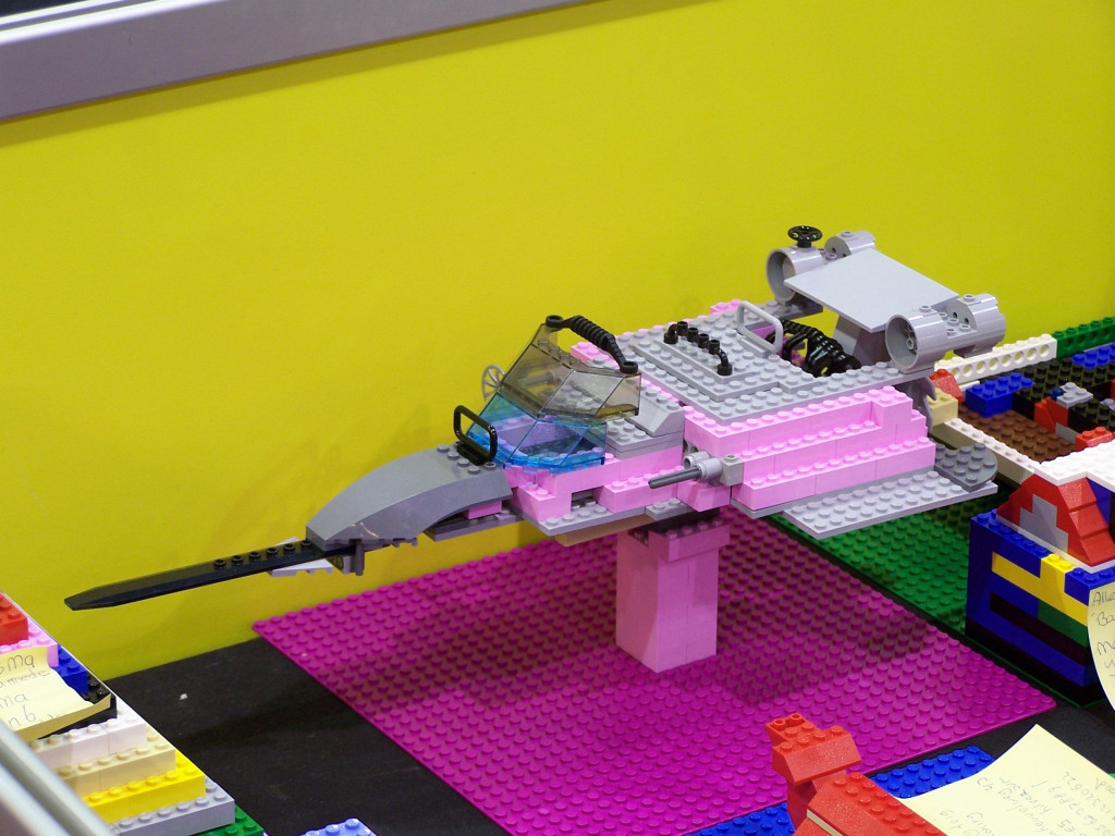 lego-world-2010-buildcorner-030.jpg