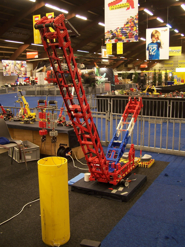 lego-world-2010-cranes-004.jpg