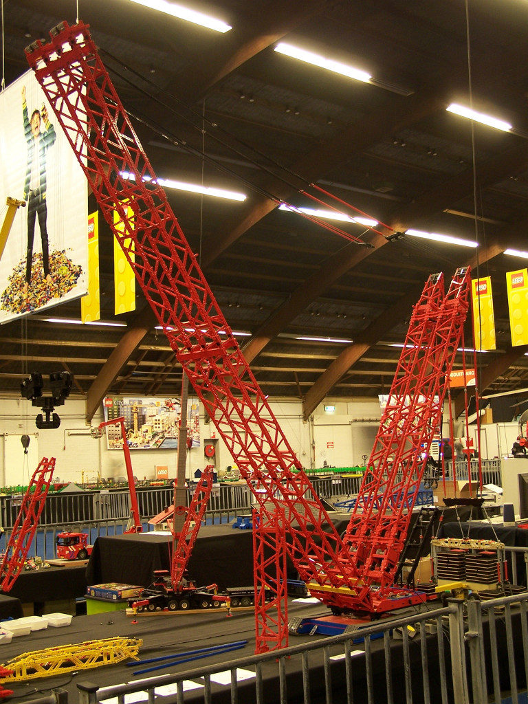 lego-world-2010-cranes-008.jpg