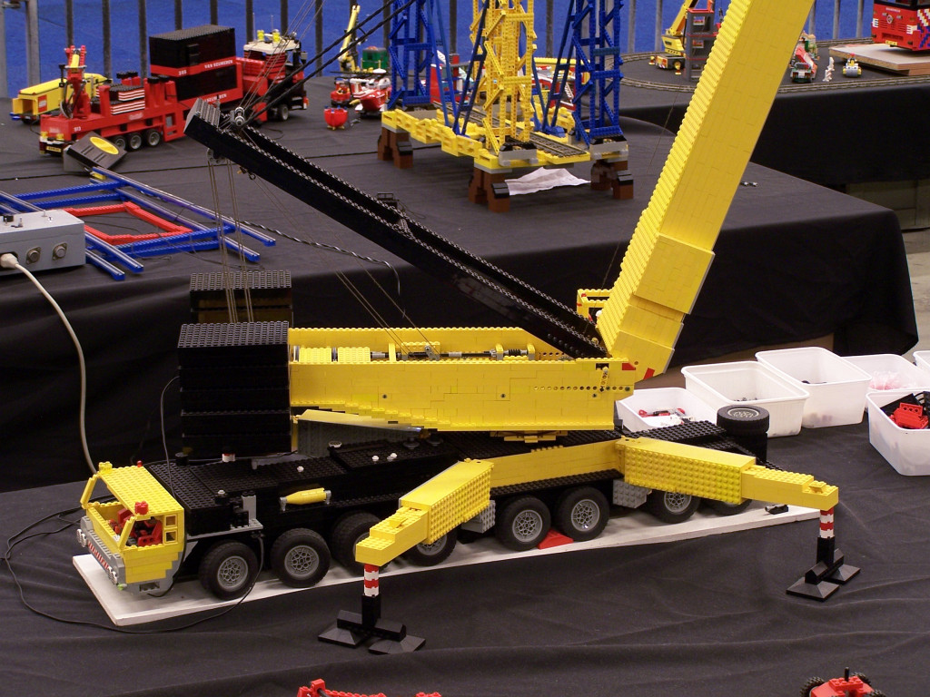 lego-world-2010-cranes-013.jpg