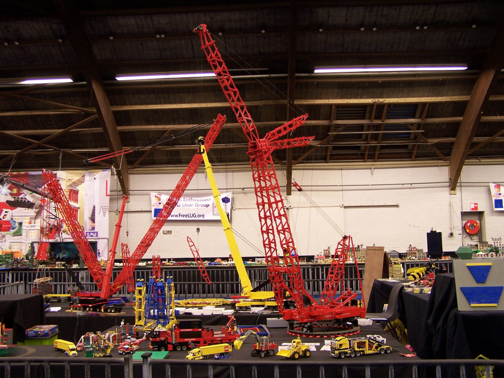 lego-world-2010-cranes-014.jpg