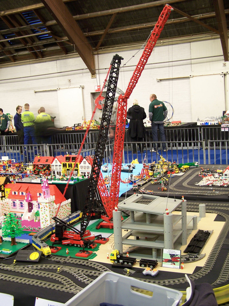 lego-world-2010-cranes-019.jpg