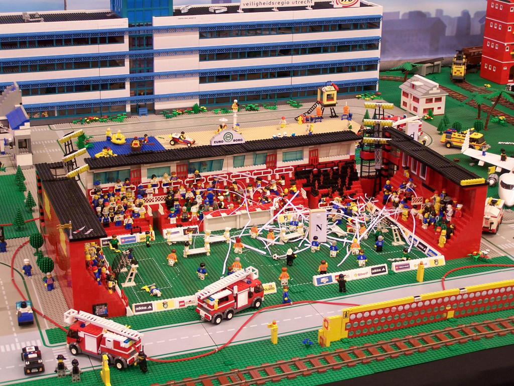 lego-world-2010-fire-department-008.jpg