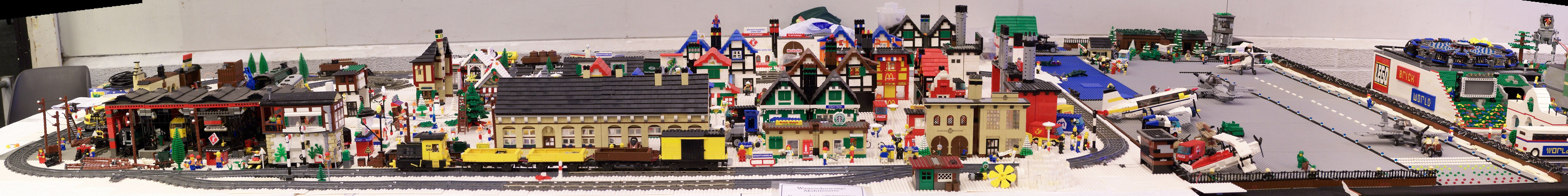 lego-world-2010-sticker-city-002.jpg