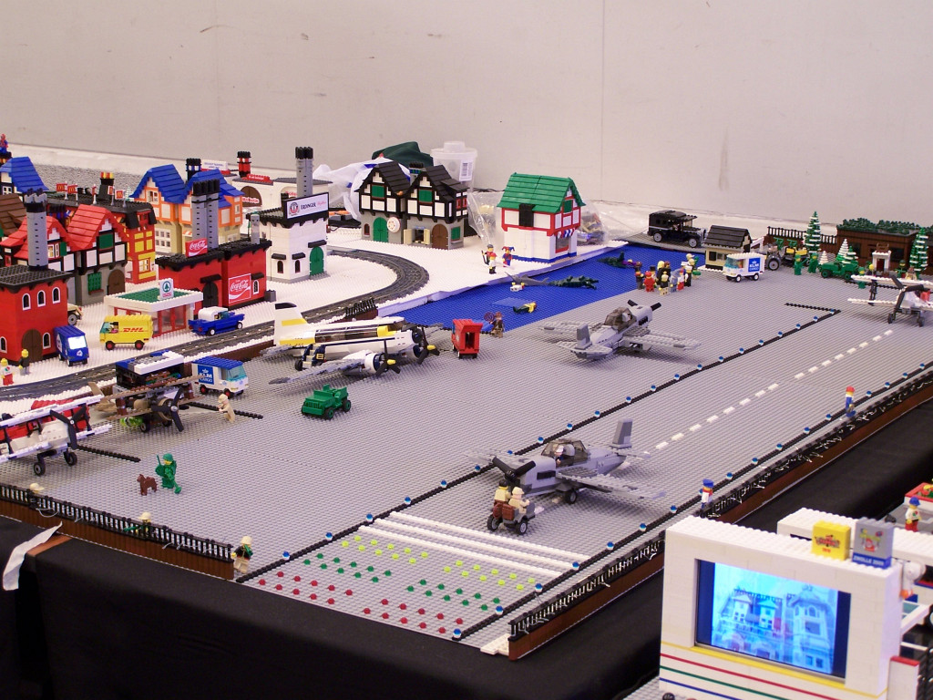 lego-world-2010-sticker-city-006.jpg
