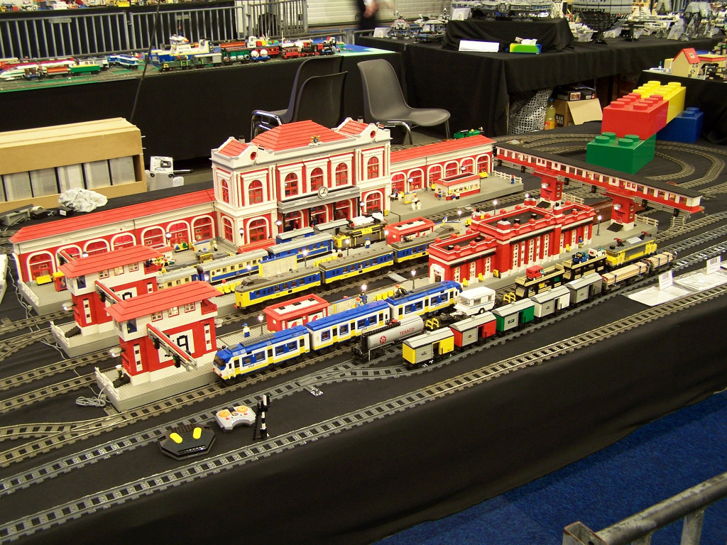 lego-world-2010-trains-002.jpg