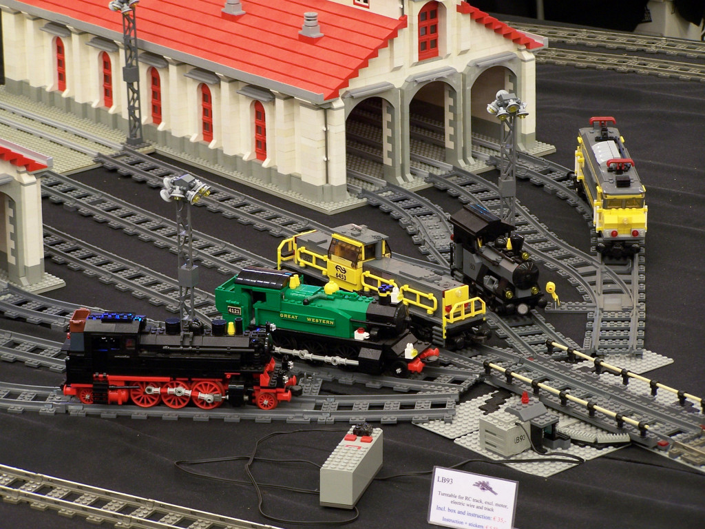 lego-world-2010-trains-003.jpg