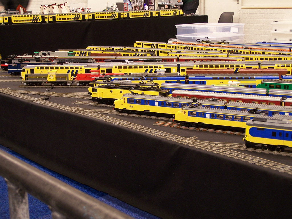 lego-world-2010-trains-005.jpg