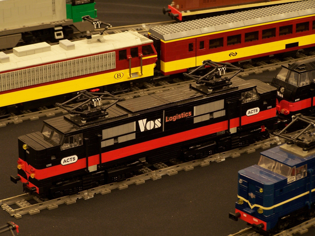 lego-world-2010-trains-008.jpg