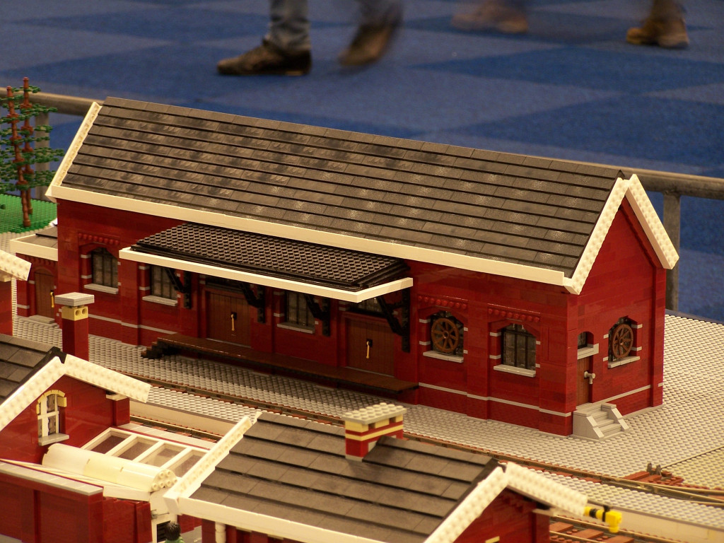 lego-world-2010-lego-world-2010-trains-belug-layout-030.jpg