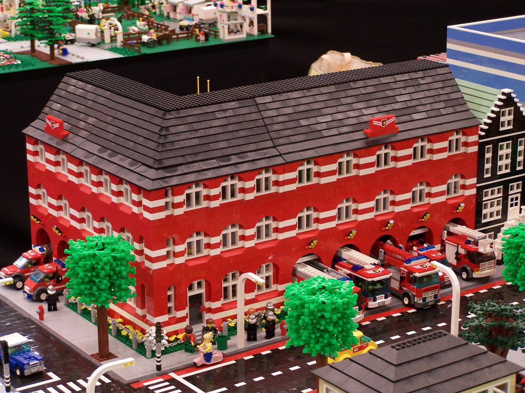 lego-world-2010-lego-world-2010-trains-dutch-layout-002.jpg