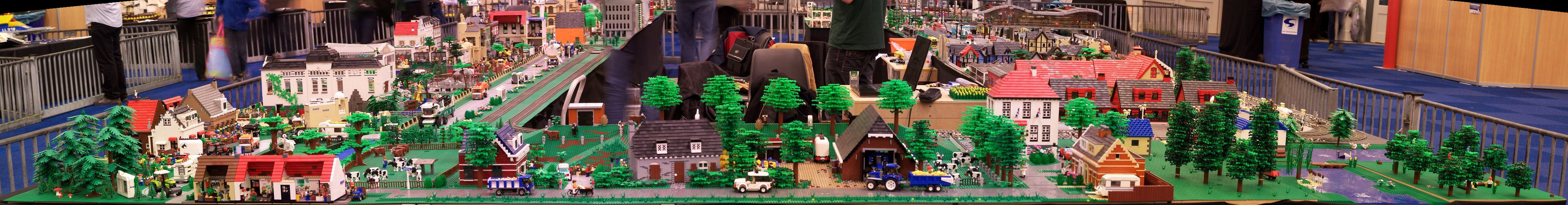 lego-world-2010-lego-world-2010-trains-dutch-layout-017.jpg