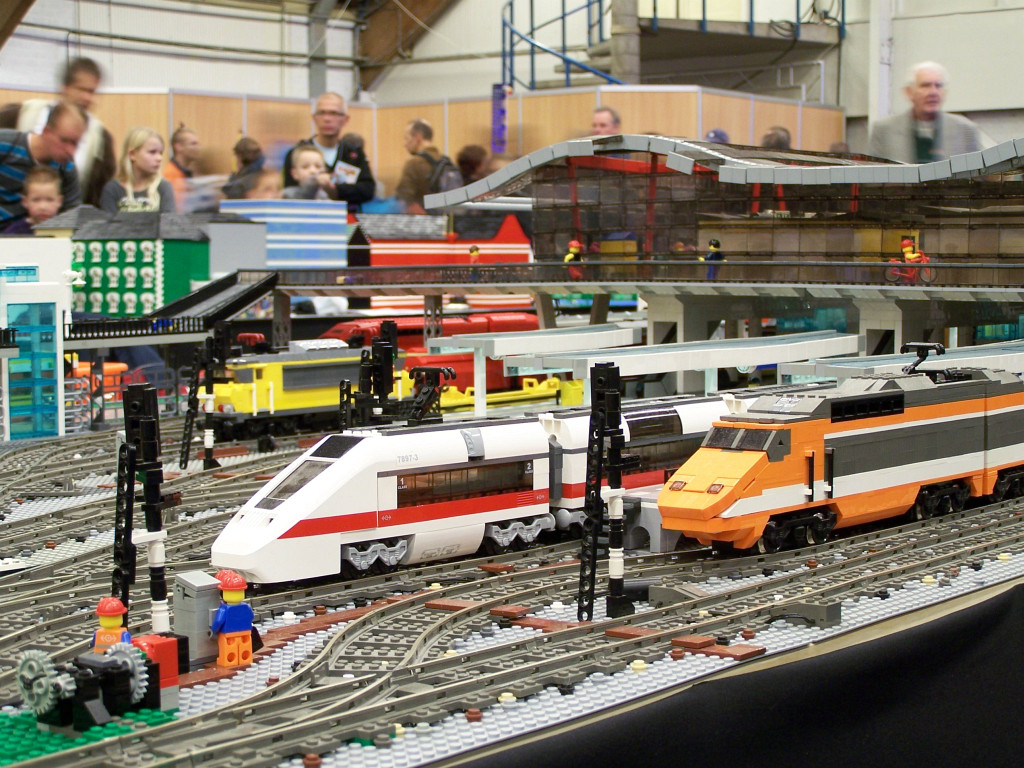 lego-world-2010-lego-world-2010-trains-dutch-layout-038.jpg