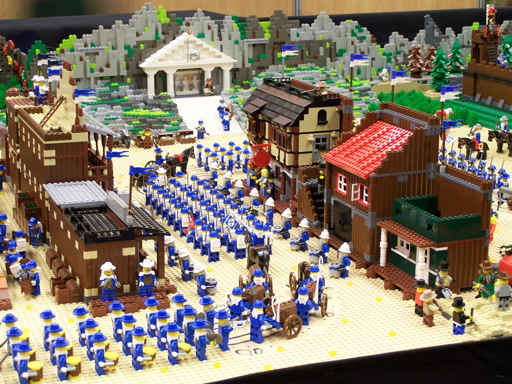 lego-world-2010-volcano-017.jpg