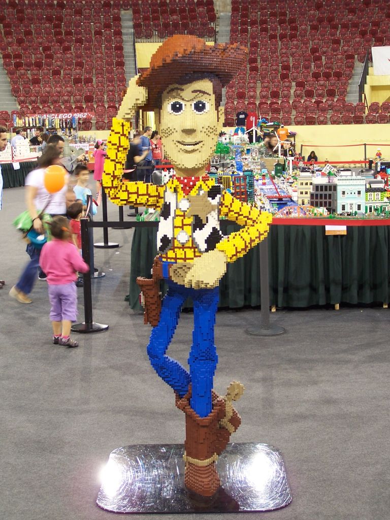 lego-showmodels-001.jpg