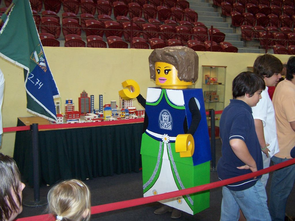 minifig-costumes-001.jpg