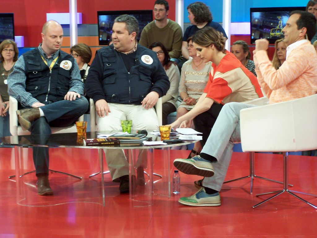live-on-tv-003.jpg