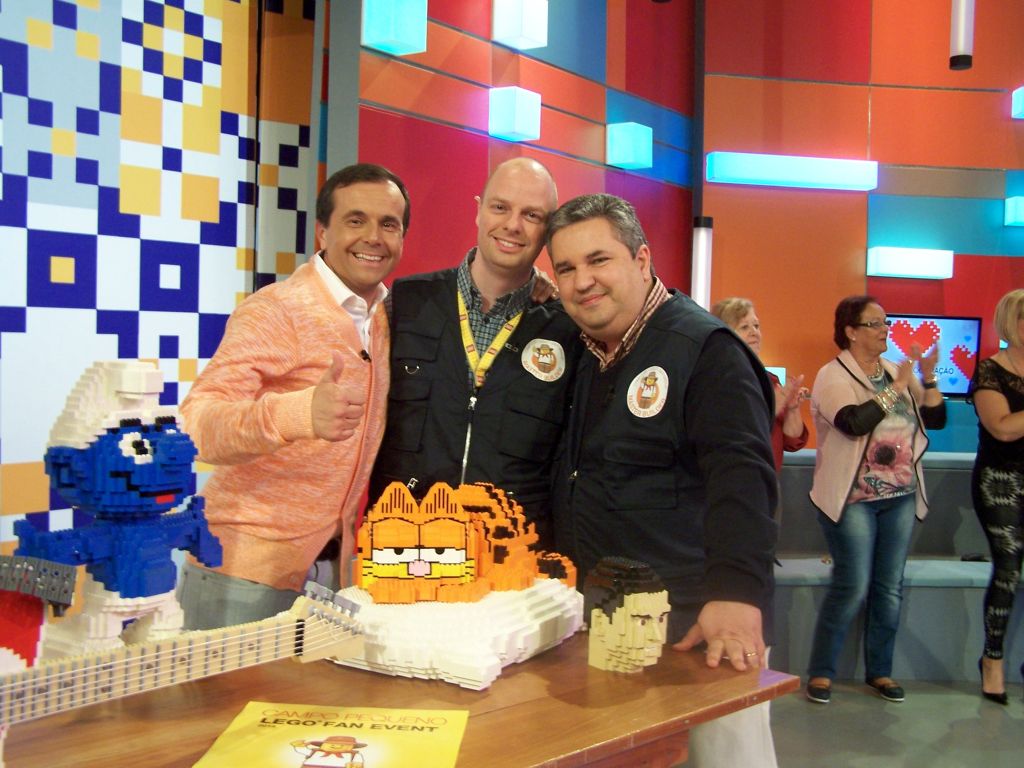 live-on-tv-007.jpg