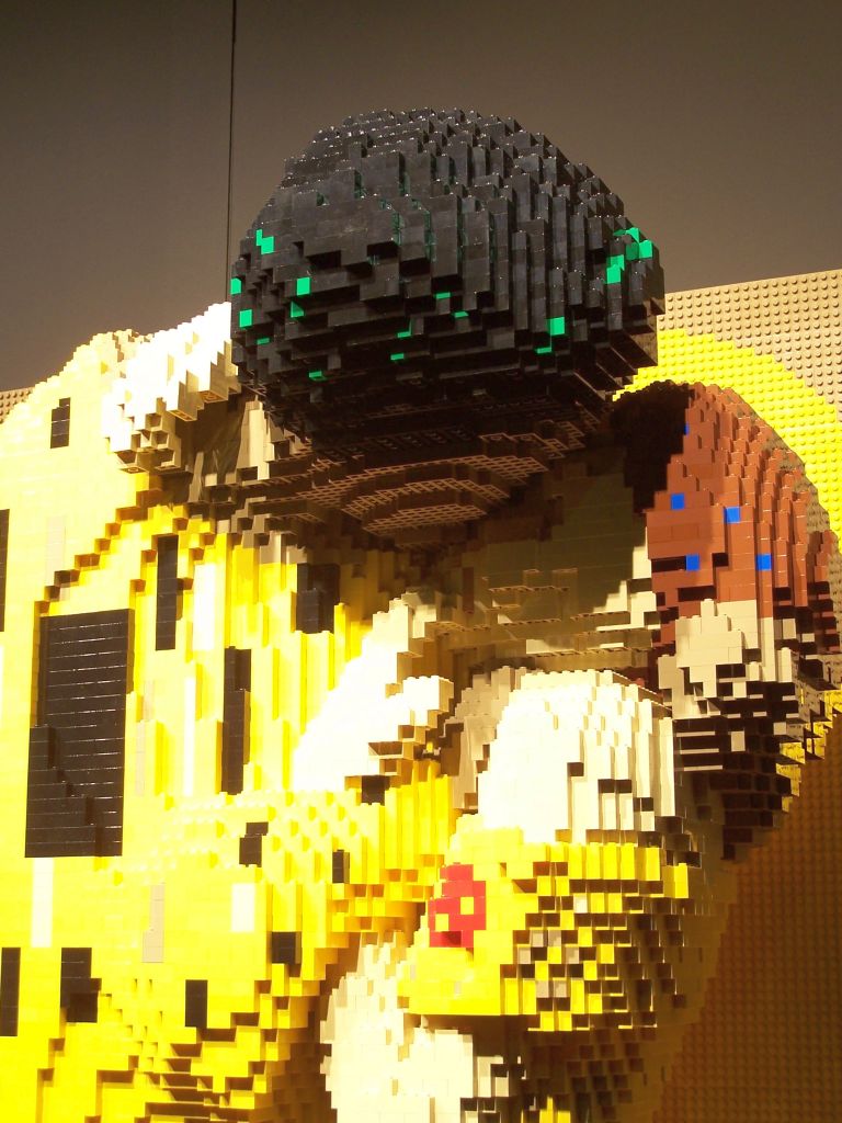2014-05-28-the-art-of-the-brick-amsterdam-002.jpg
