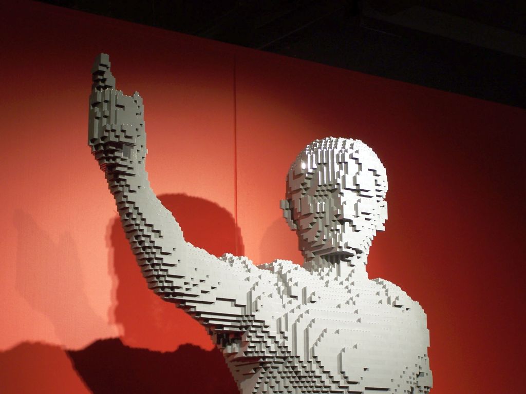 2014-05-28-the-art-of-the-brick-amsterdam-053.jpg