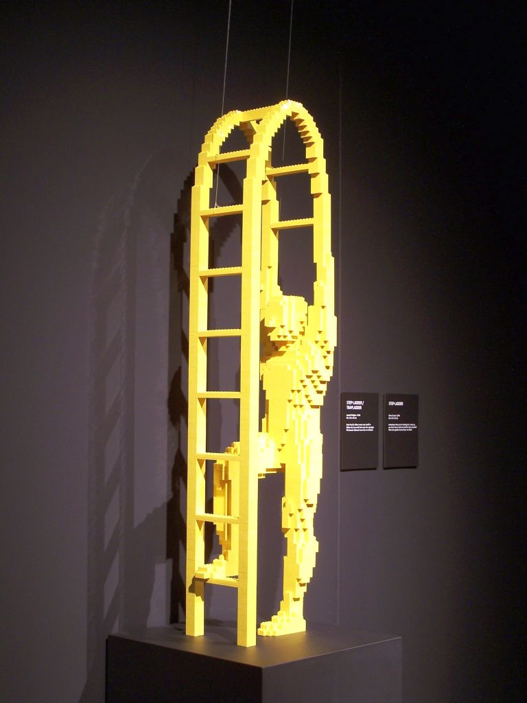 2014-05-28-the-art-of-the-brick-amsterdam-084.jpg