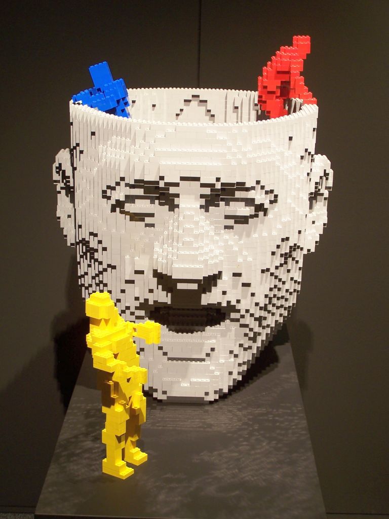 2014-05-28-the-art-of-the-brick-amsterdam-085.jpg