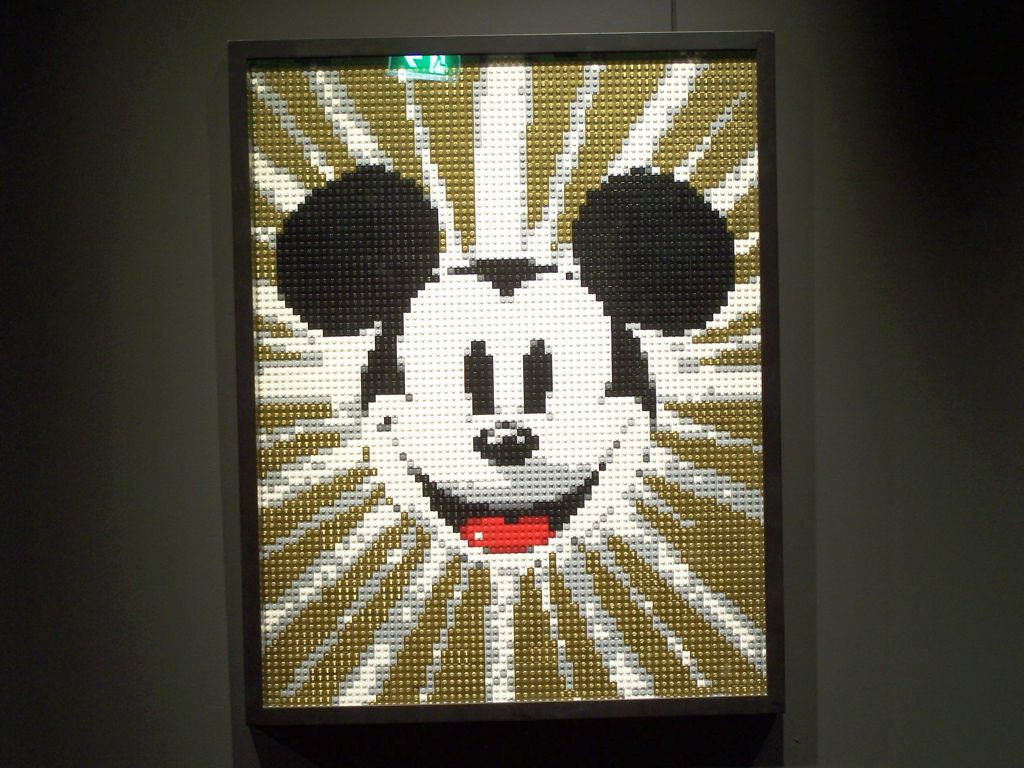 2014-05-28-the-art-of-the-brick-amsterdam-101.jpg