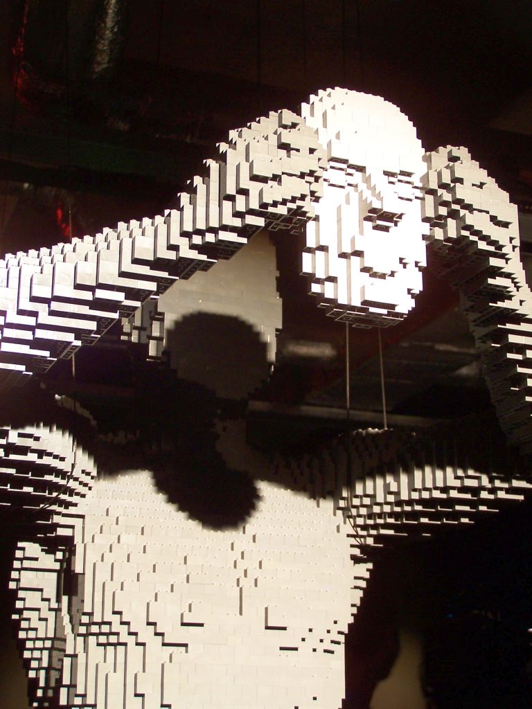 2014-05-28-the-art-of-the-brick-amsterdam-119.jpg