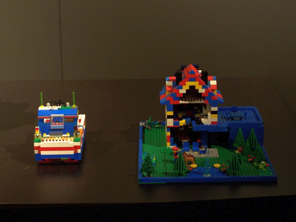 2014-05-28-the-art-of-the-brick-amsterdam-137.jpg