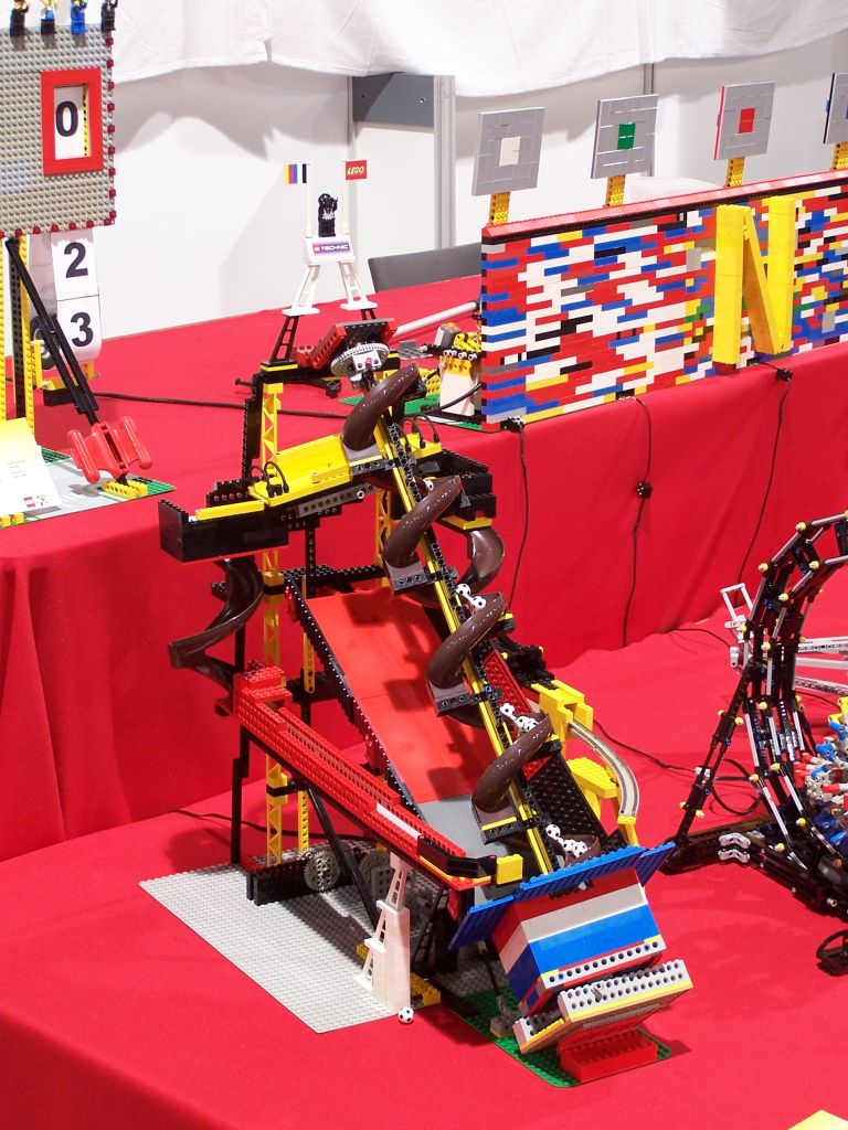 legoworld2014-250.jpg