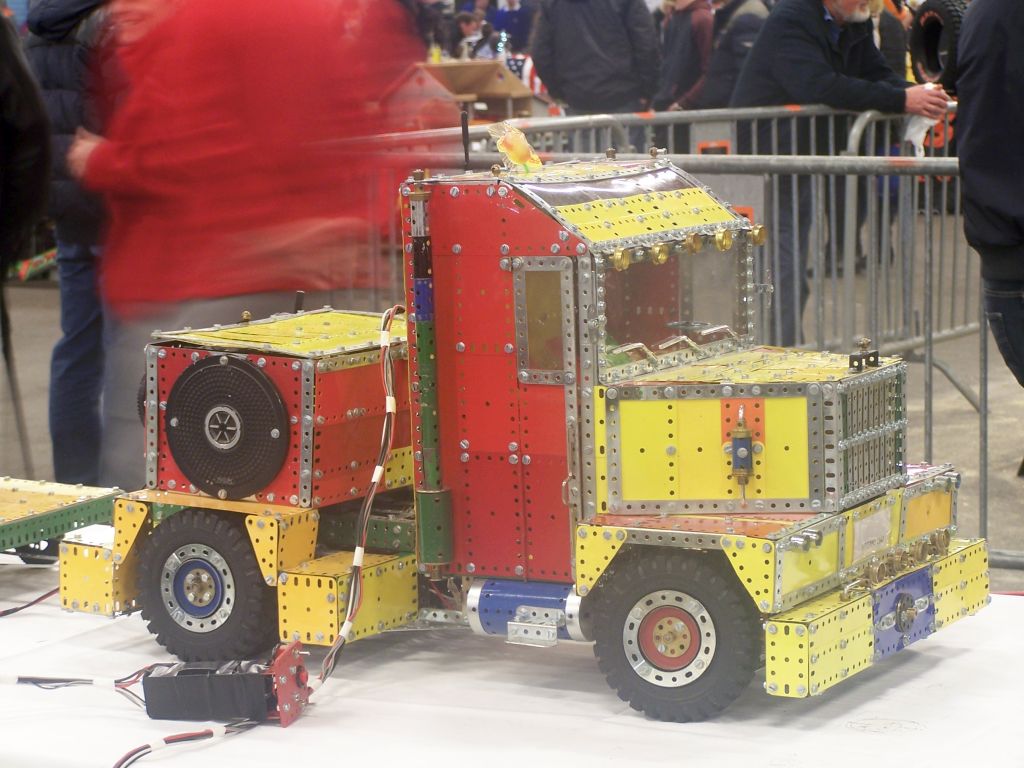 2015-02-21-meccano-010.jpg