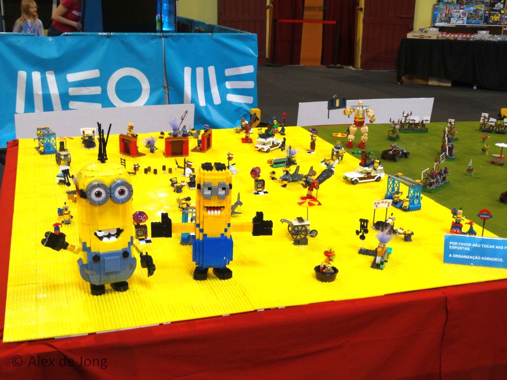 044-new_moc_megabloks_minion.jpg