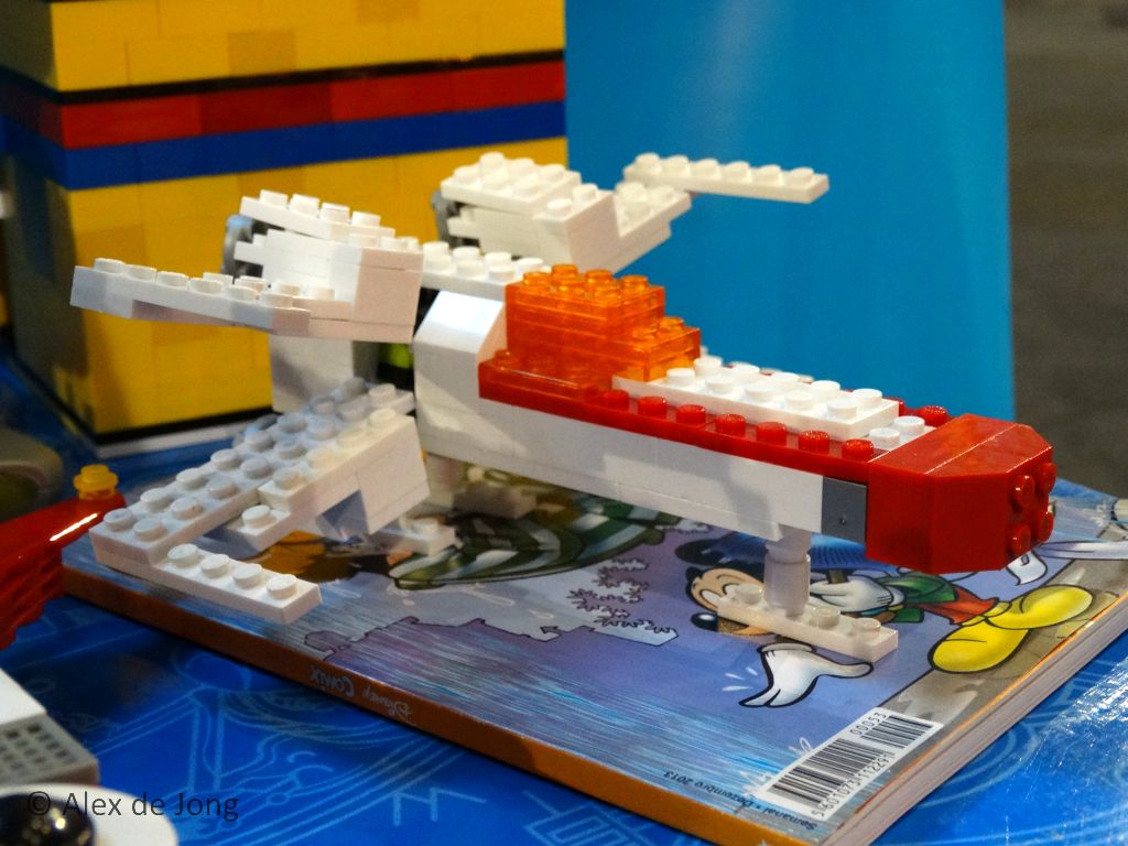 045-new_moc_megabloks_star_wars_x-wing.jpg